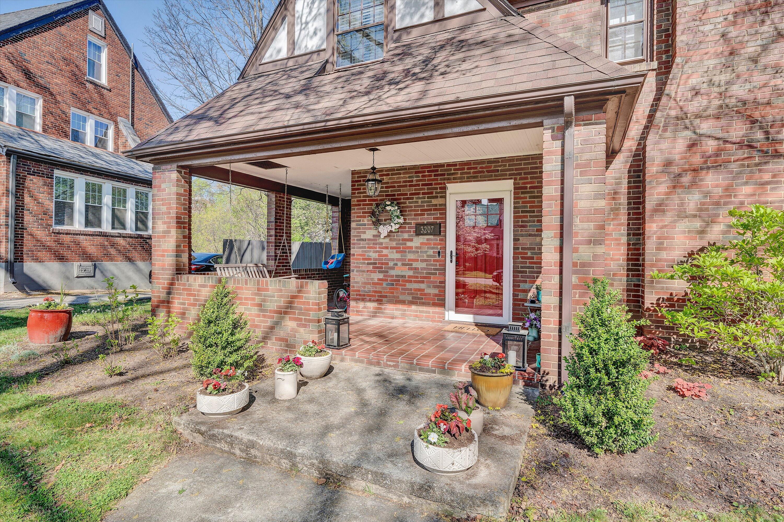 3207 White Oak Road Southwest Roanoke, VA 24014 - Photo 2 of 48 04-DSC00133