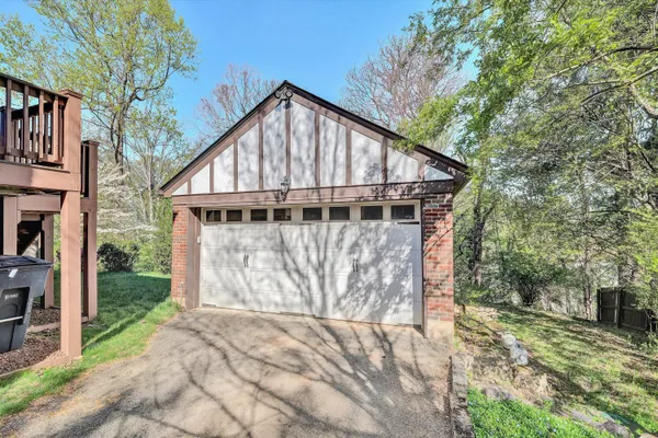 $629,900 | 3207 White Oak Road Southwest, Roanoke, VA 24014