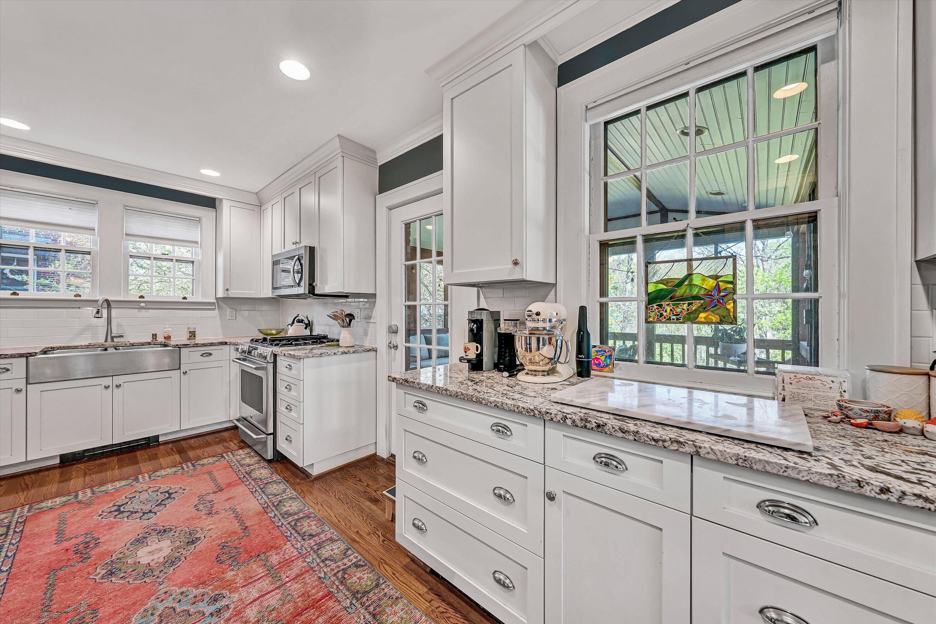 3207 White Oak Road Southwest Roanoke, VA 24014 - Photo 9 of 48 13-DSC00019