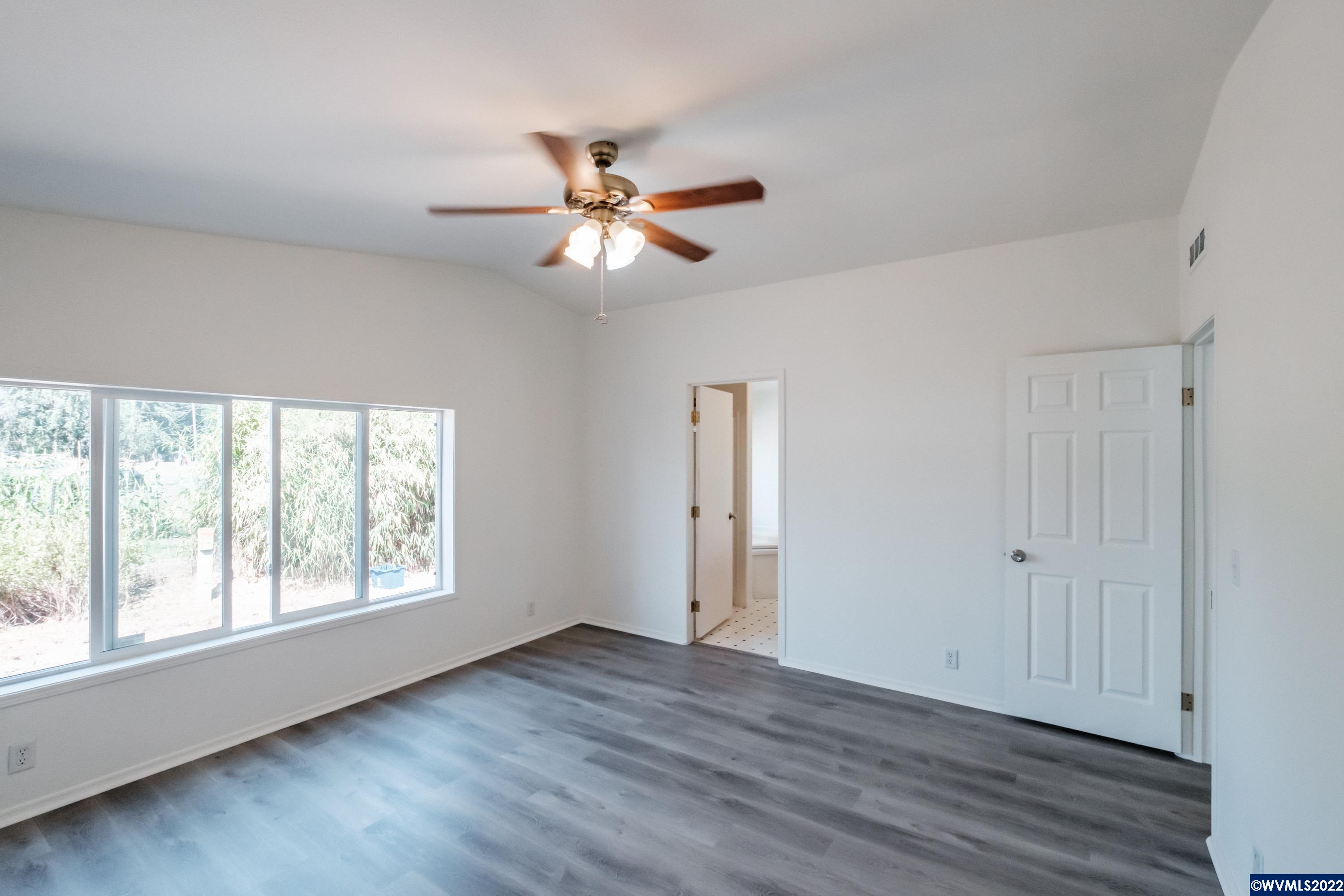 31050 South 3rd Street Lebanon, OR 97355 - Photo 23 of 42