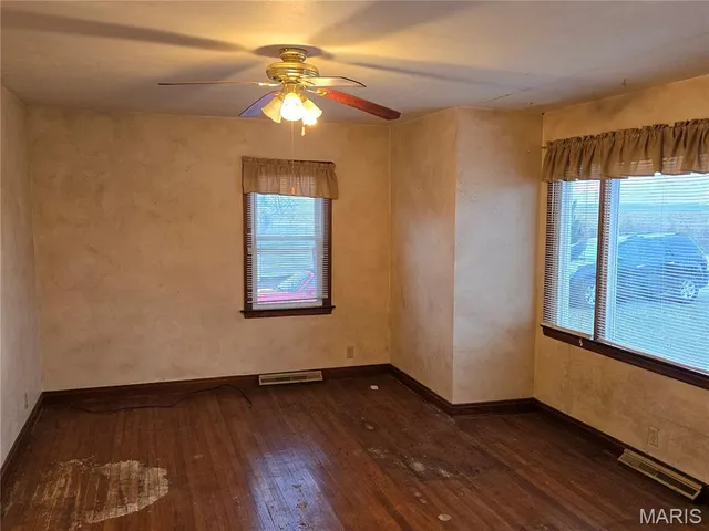 $80,000 | 19128 Co Highway 24, Centralia, IL 62801