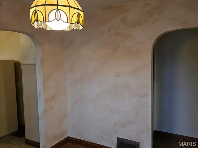 $80,000 | 19128 Co Highway 24, Centralia, IL 62801