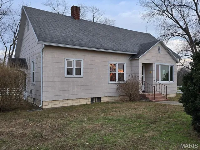 $80,000 | 19128 Co Highway 24, Centralia, IL 62801