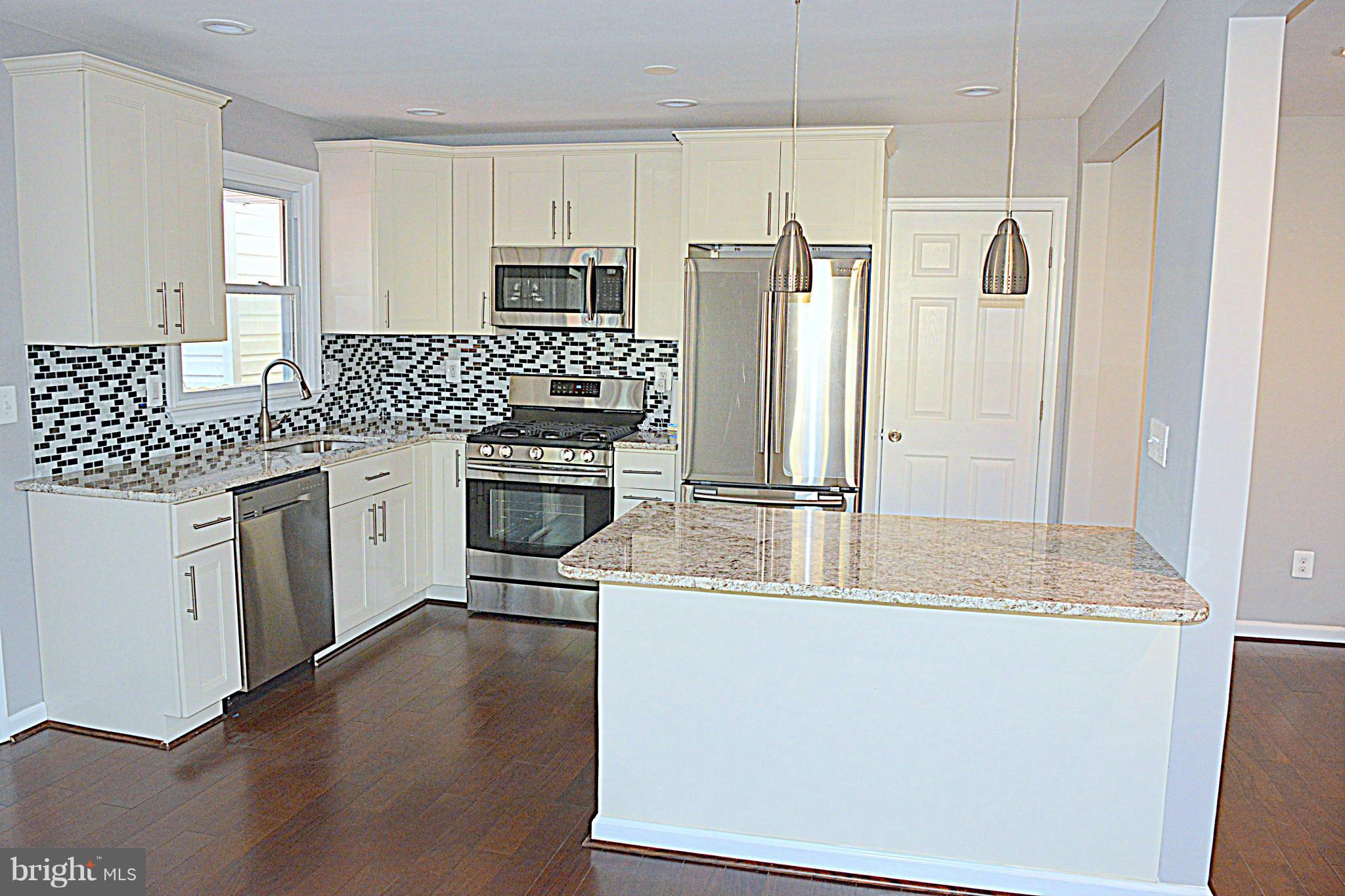 3403 Ripple Road Baltimore, MD 21244 - Photo 4 of 22 Kitchen