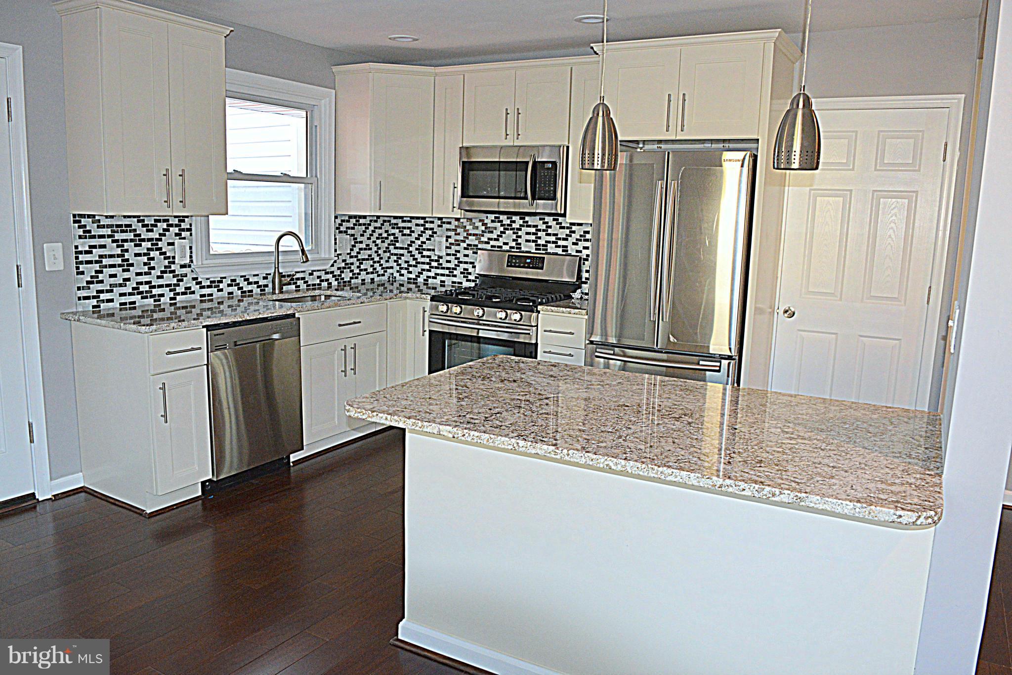 3403 Ripple Road Baltimore, MD 21244 - Photo 6 of 22 Kitchen