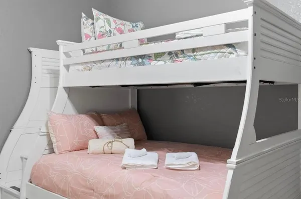 $4,000 | 2324 West Palmetto Street, Tampa, FL 33607