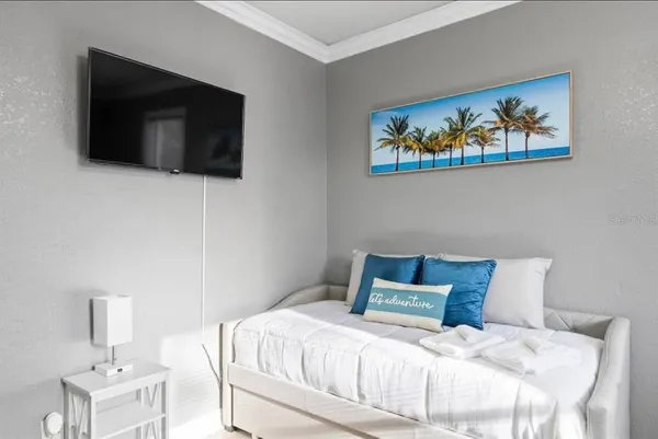 $4,000 | 2324 West Palmetto Street, Tampa, FL 33607