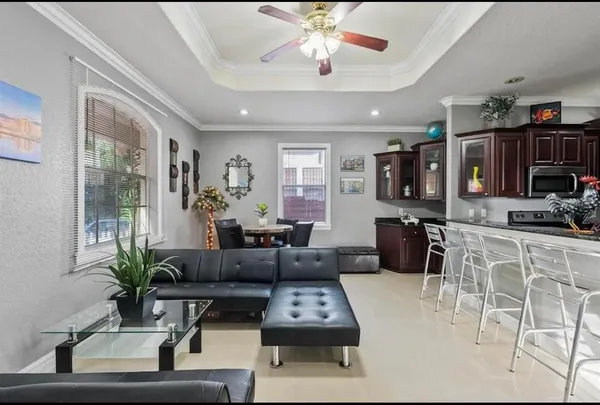 $4,000 | 2324 West Palmetto Street, Tampa, FL 33607