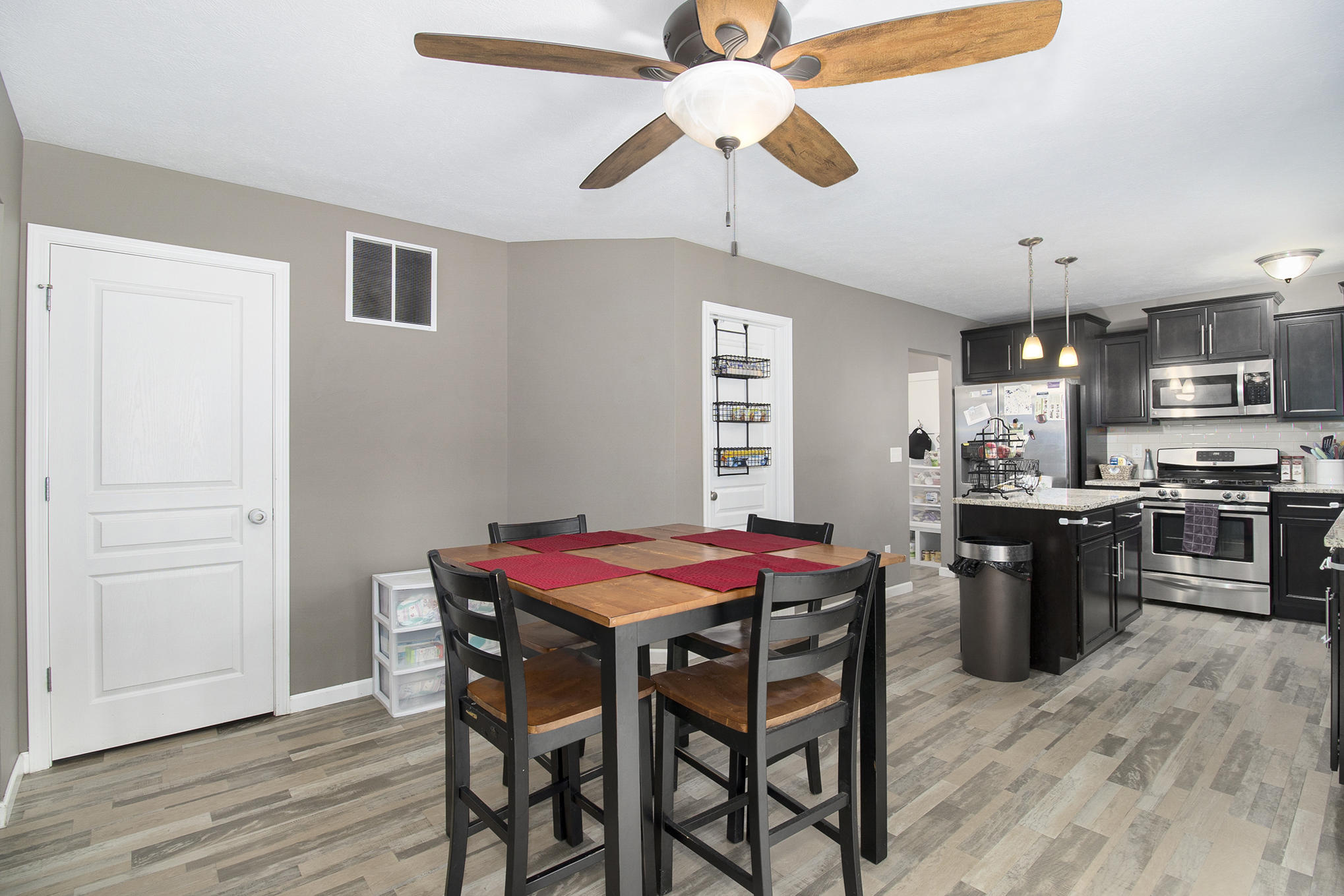 14429 Manor Road Grand Haven, MI 49417 - Photo 5 of 37 BH2A0254