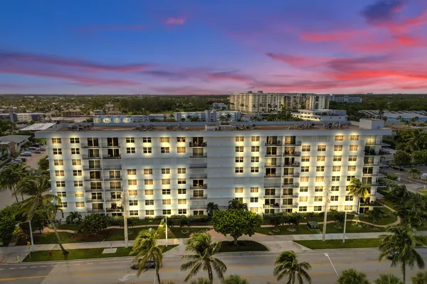 $229,000 | 1009 North Ocean Boulevard, Unit 507, Pompano Beach, FL 33062