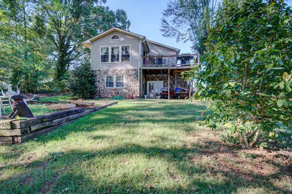 143 Holly Drive Inman, SC 29349 - Photo 2 of 36 Gallery Image 2