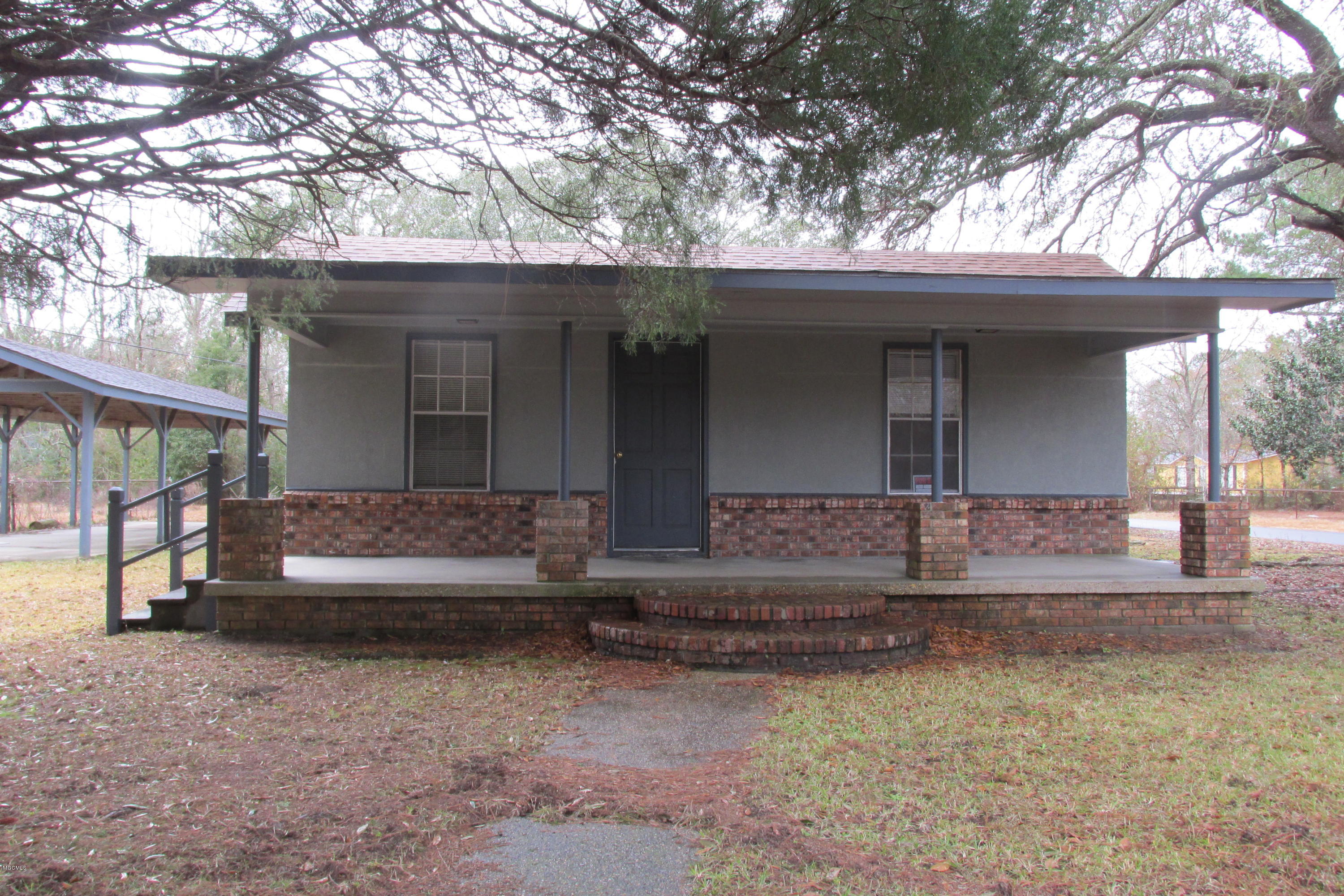 8821 Graham Road Moss Point, MS 39562 - Photo 1 of 6 IMG_1174