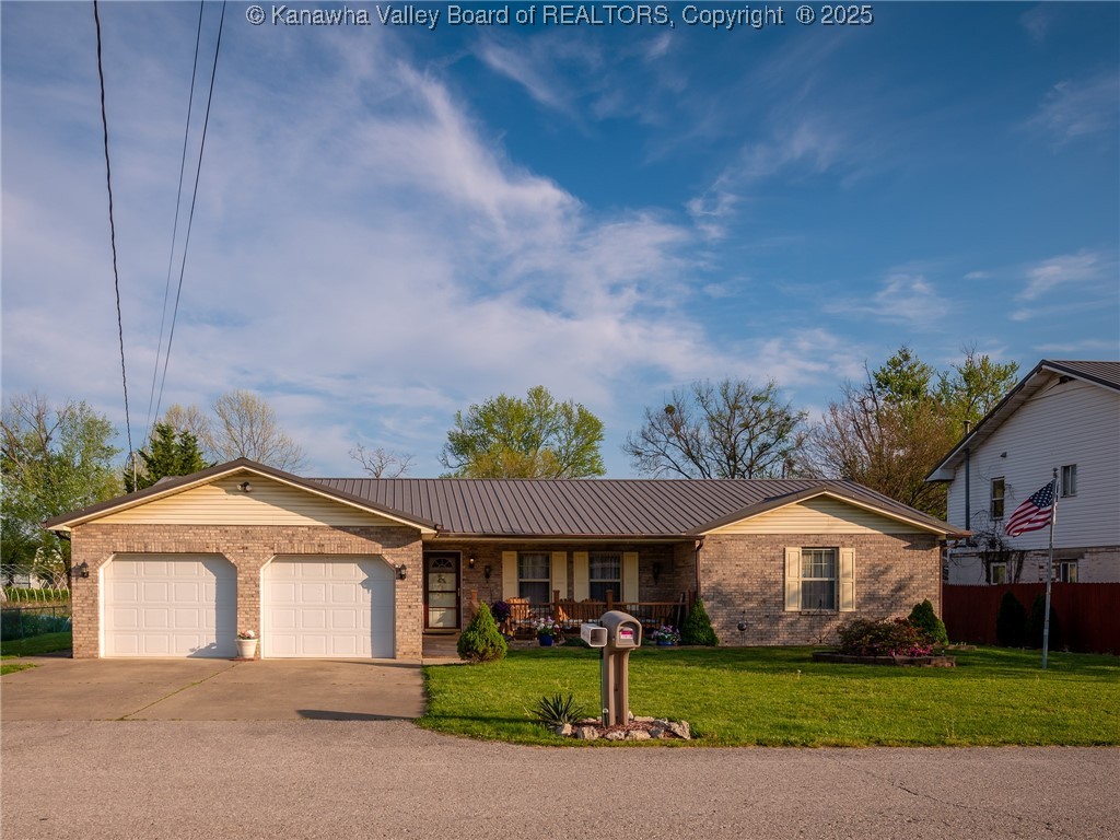 84 Black Betsy Road Poca, WV 25159 - Photo 2 of 22 Gallery Image 2