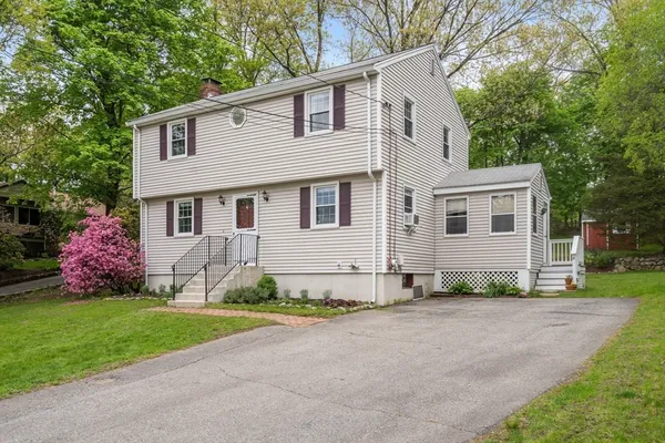 $850,000 | 4 Brigham Court, Natick, MA 01760