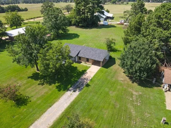 $1,600 | 155 County Road 1815, Crockett, TX 75835