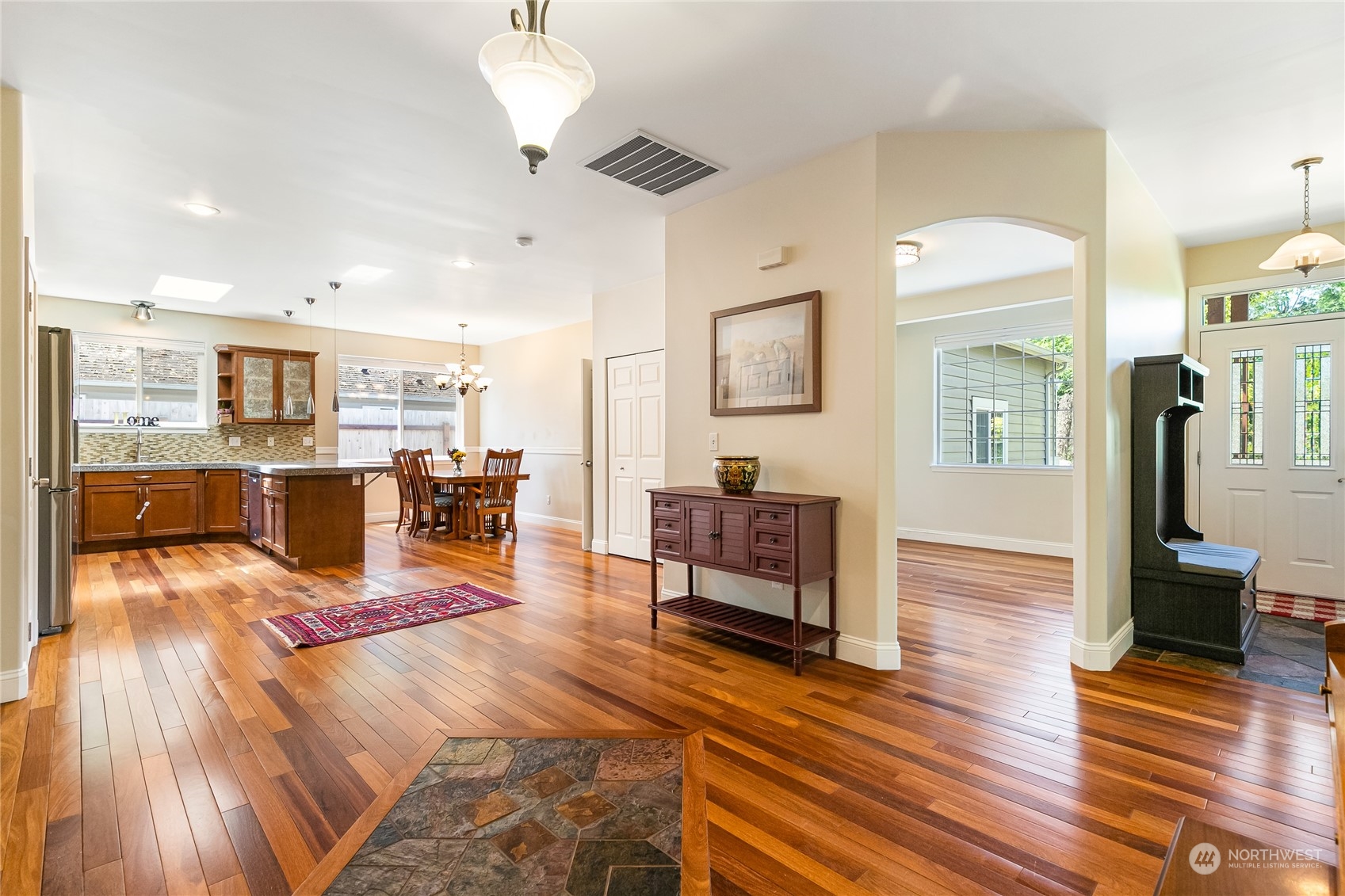 2246 Yew Street Road Bellingham, WA 98229 - Photo 2 of 35 Gallery Image 2