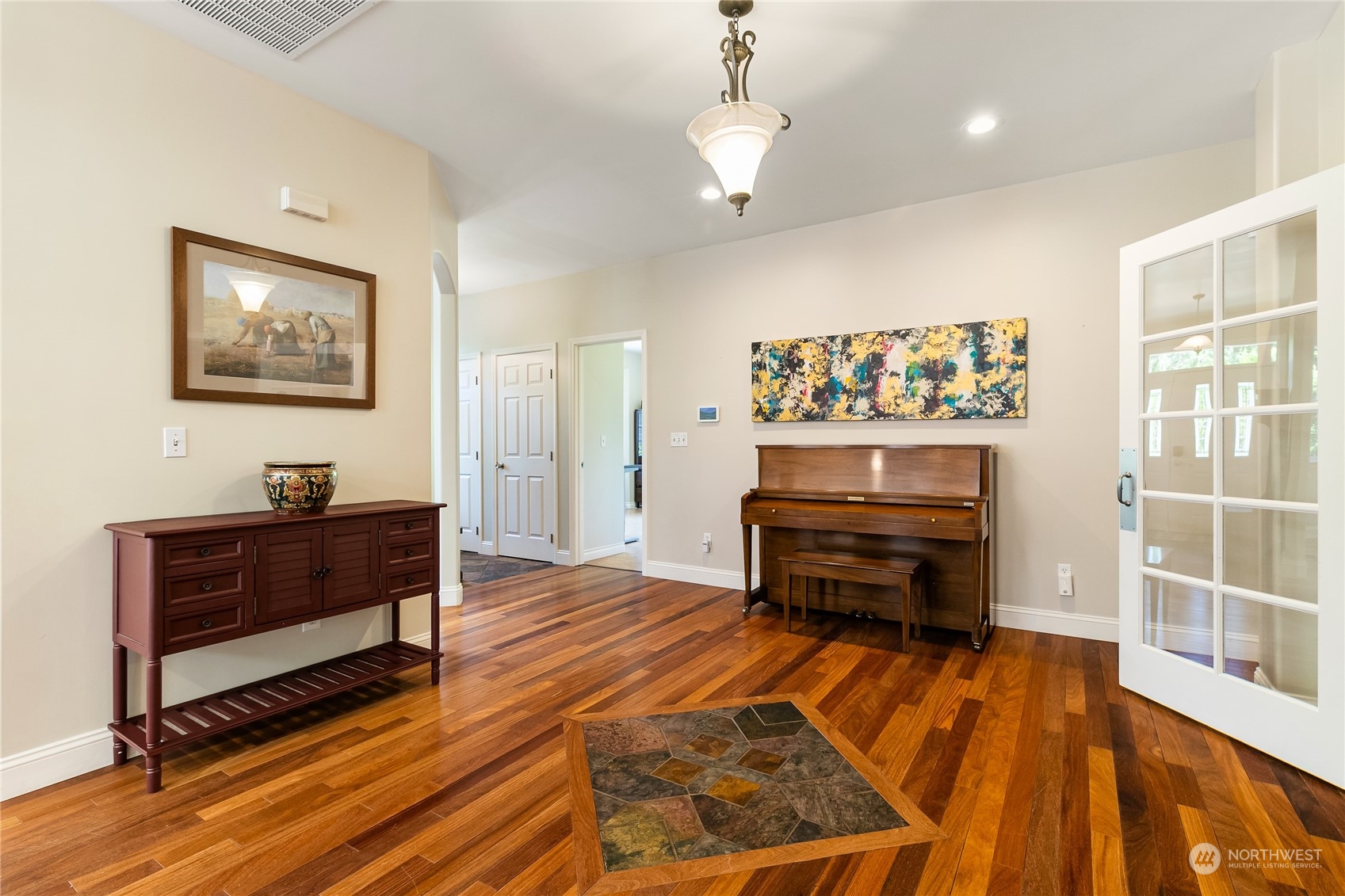 2246 Yew Street Road Bellingham, WA 98229 - Photo 4 of 35 Gallery Image 4