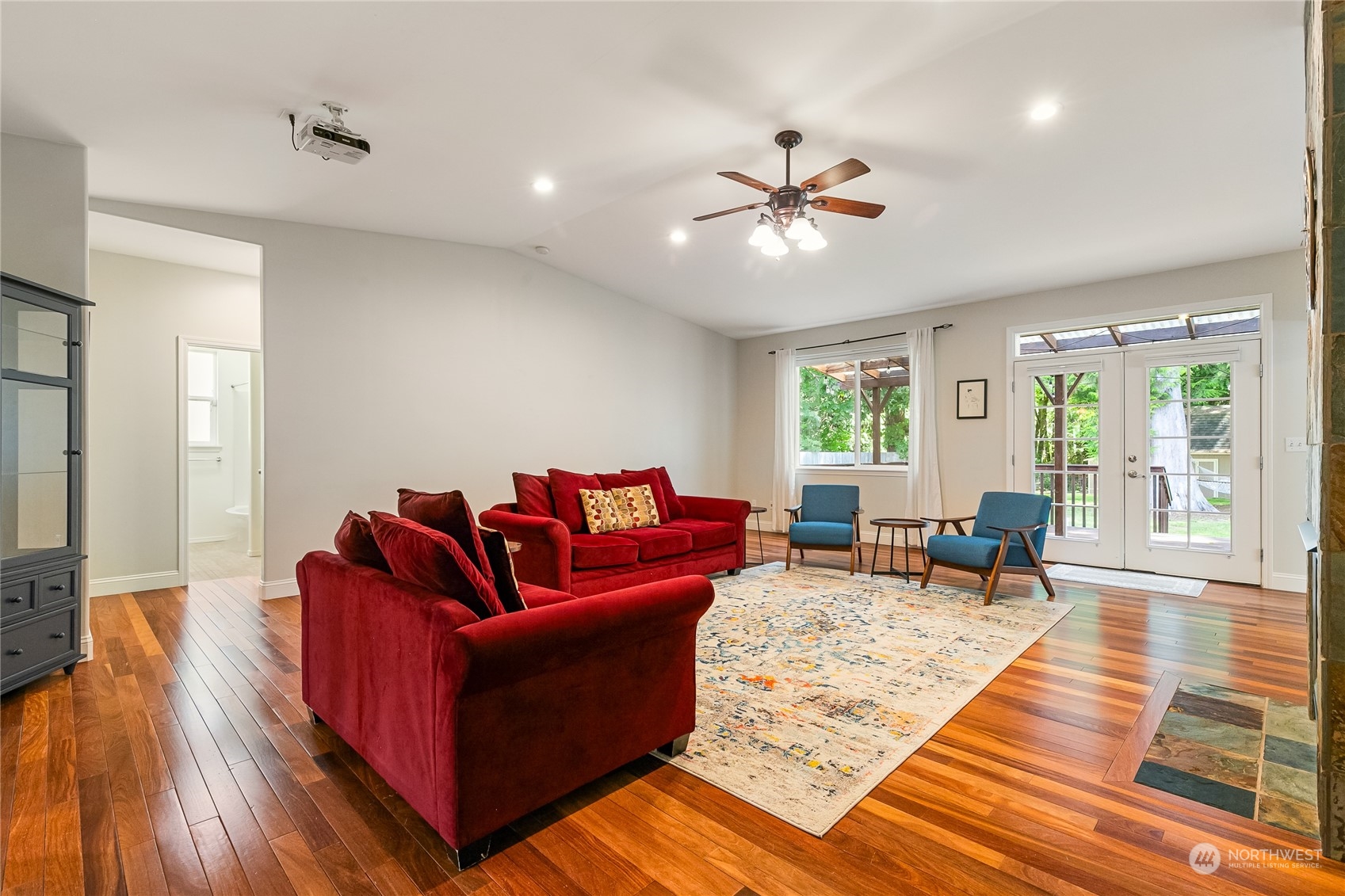 2246 Yew Street Road Bellingham, WA 98229 - Photo 10 of 35 Gallery Image 10