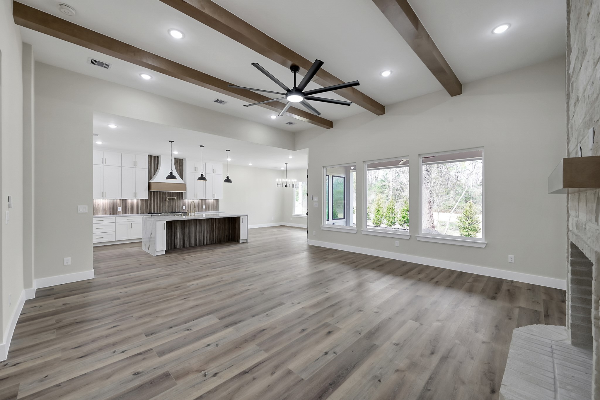 90 Wick Willow Road Montgomery, TX 77356 - Photo 11 of 49 Family room overview