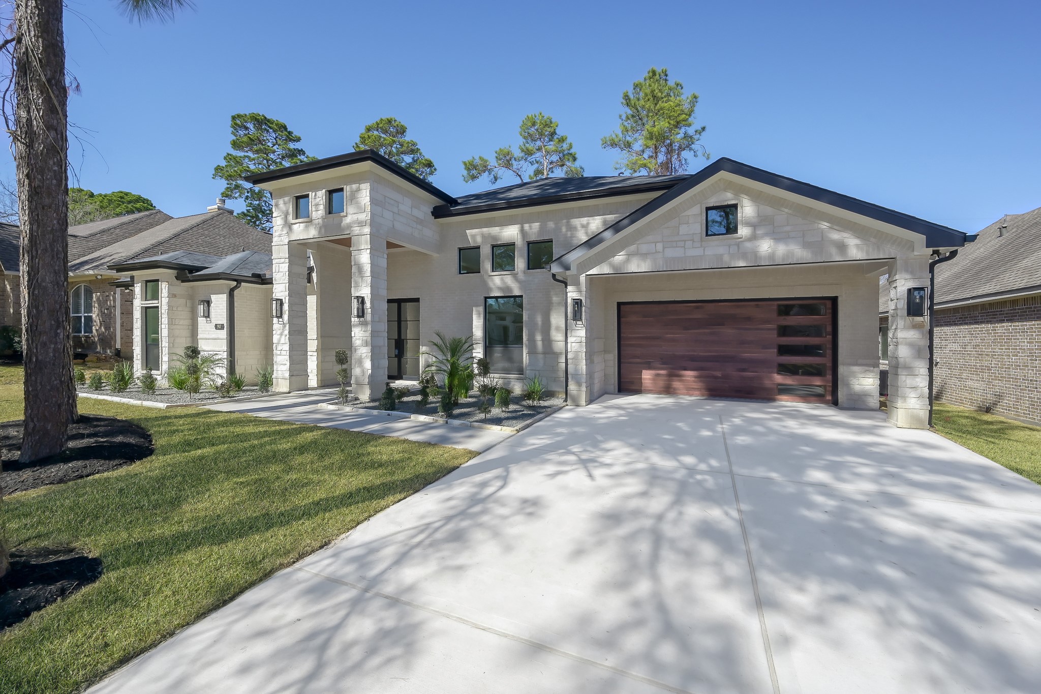 90 Wick Willow Road Montgomery, TX 77356 - Photo 2 of 49