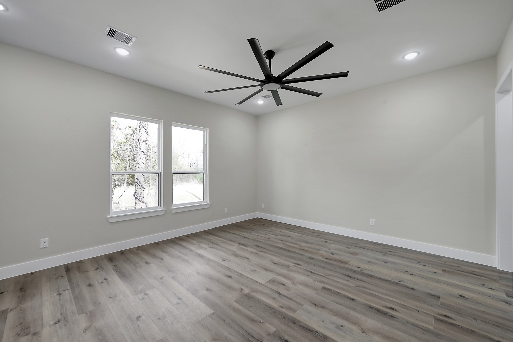 90 Wick Willow Road Montgomery, TX 77356 - Photo 29 of 49 Primary bedroom suite