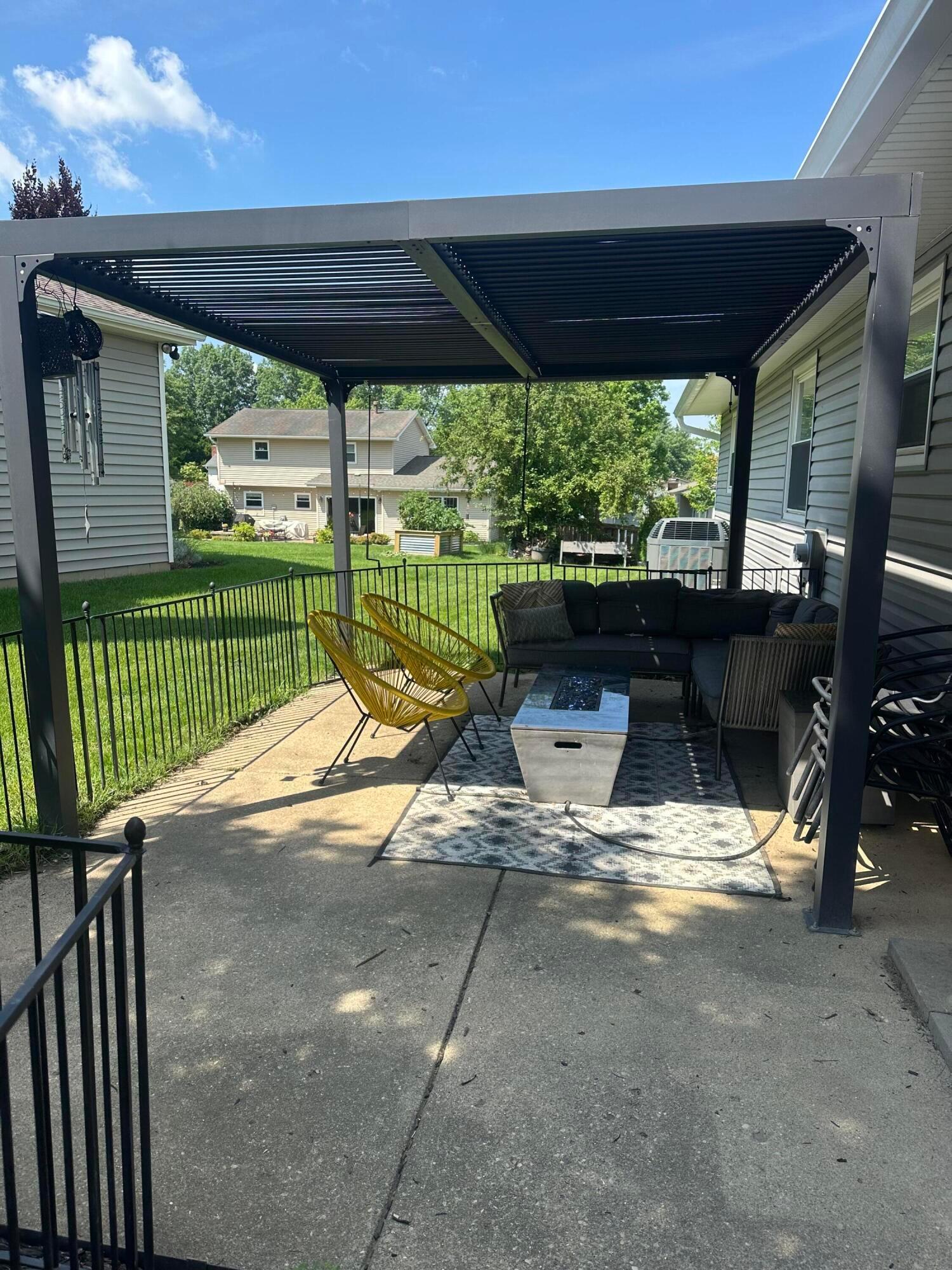 505 Tresham Road Columbus, OH 43230 - Photo 39 of 42 Outdoor Space