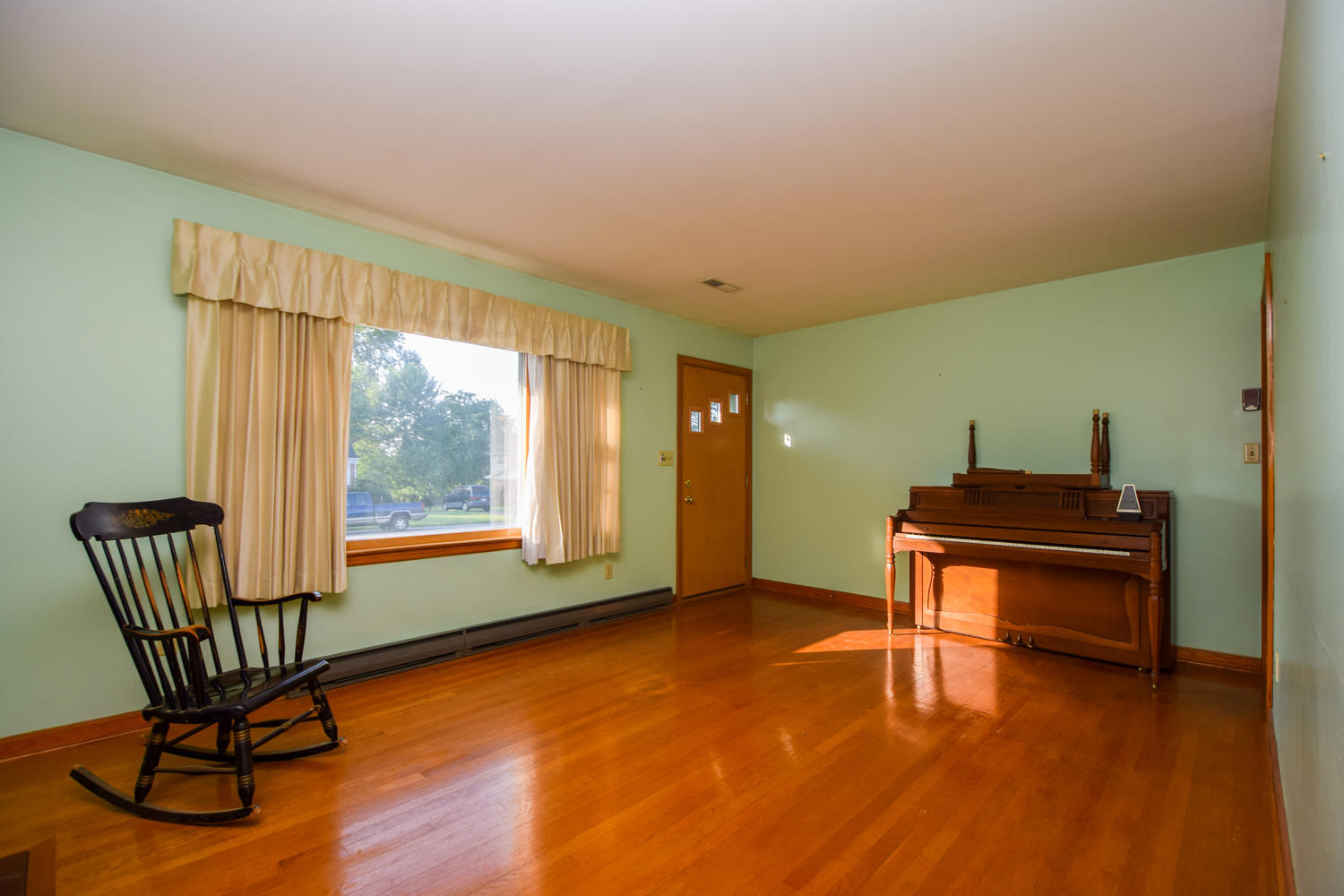 3214 Northside Road Roanoke, VA 24019 - Photo 2 of 22 2