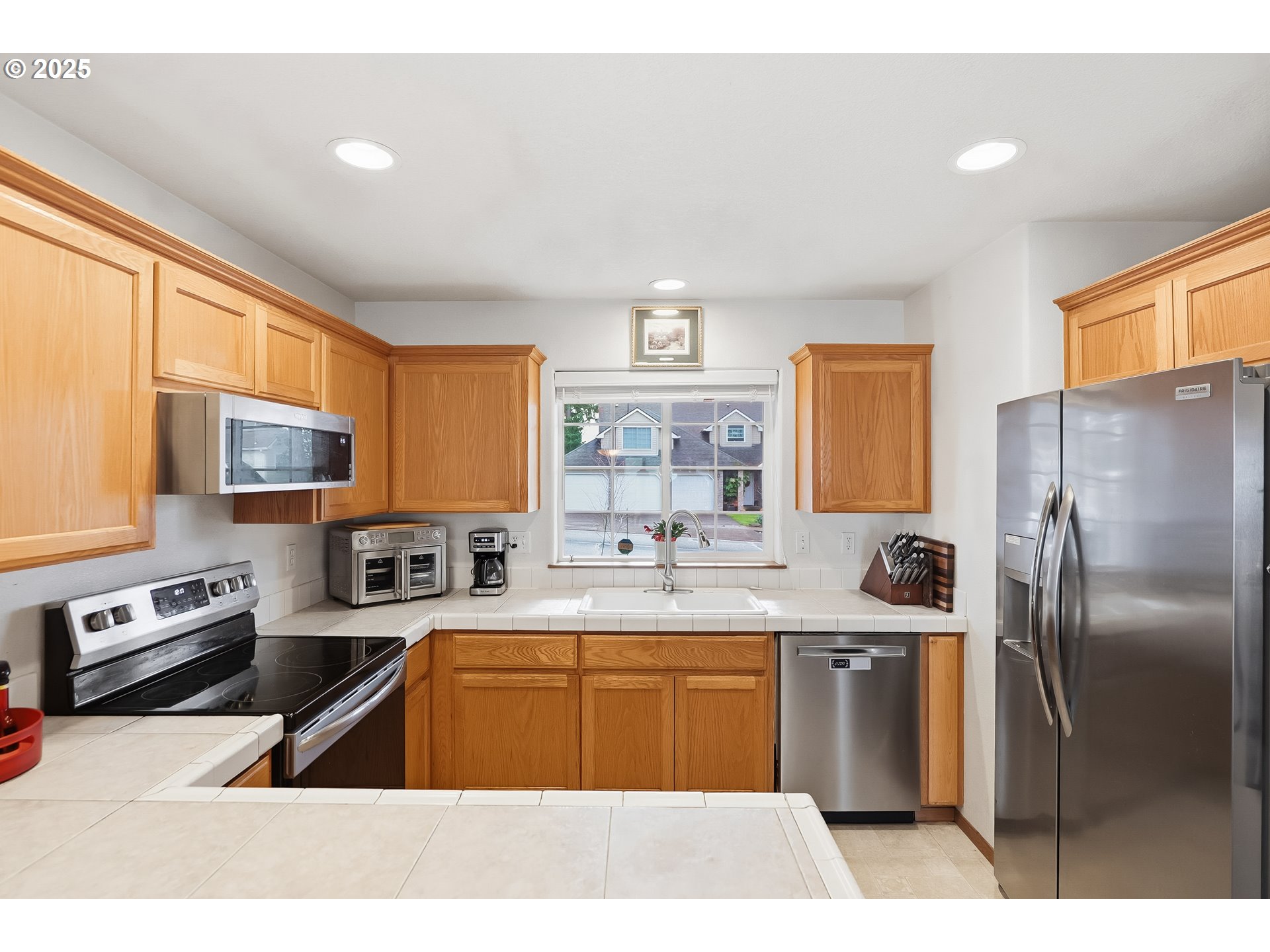 821 East Henry Road Newberg, OR 97132 - Photo 8 of 23