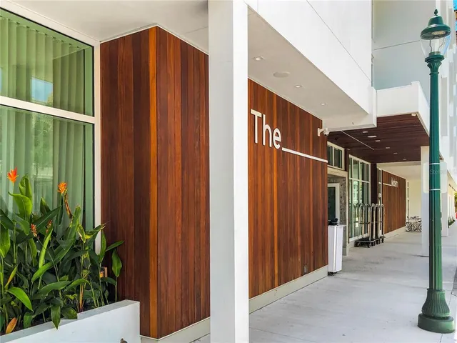 $1,114,000 | 430 Kumquat Court, Unit 204, Sarasota, FL 34236