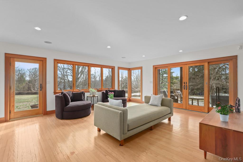 37 Hyatt Road Briarcliff Manor, NY 10510 - Photo 20 of 37 Family room with backyard views