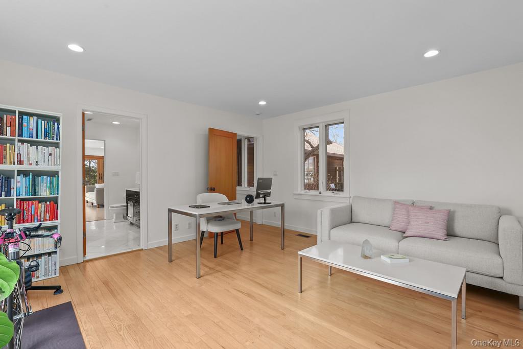 37 Hyatt Road Briarcliff Manor, NY 10510 - Photo 21 of 37 First floor bedroom suite or office