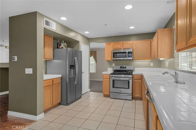 $700,000 | 6158 Bel Air Drive, Fontana, CA 92336