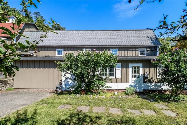 $3,300 | 155 Squash Hollow Road, New Milford, CT 06776