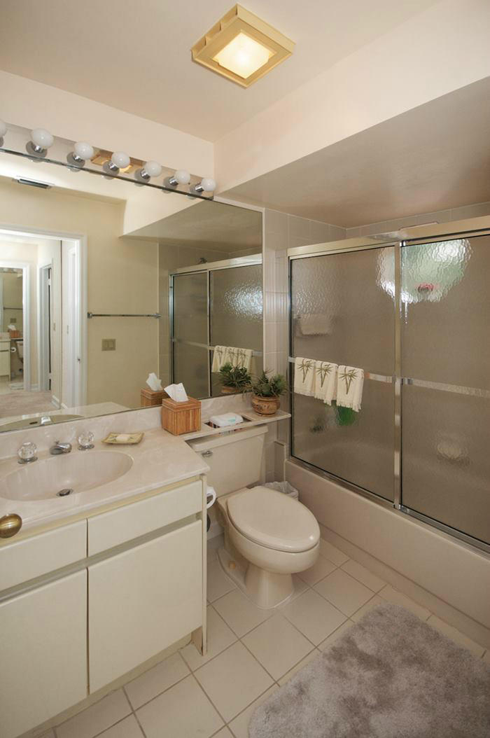 17587 Tiffany Trace Drive Boca Raton, FL 33487 - Photo 18 of 23 bathroom_700