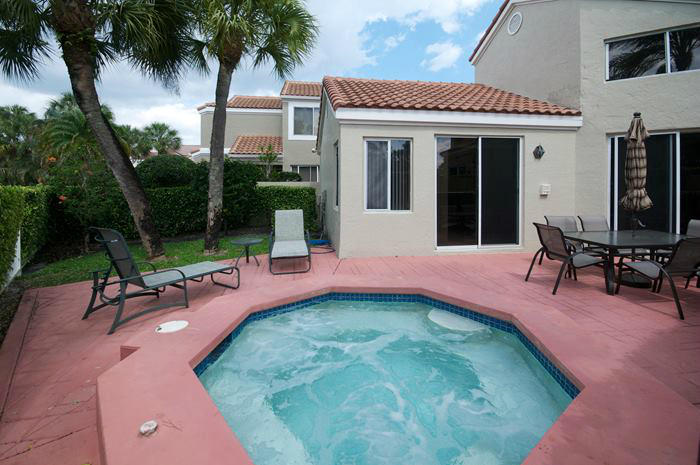 17587 Tiffany Trace Drive Boca Raton, FL 33487 - Photo 21 of 23 backyard_700