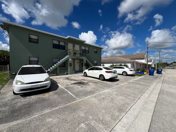 $1,500 | 1273 West 34th Street, Unit 2, Riviera Beach, FL 33404