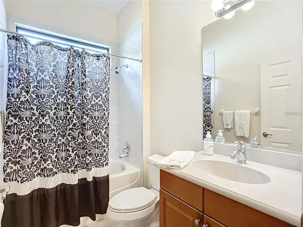 $3,600 | 5162 Cote Du Rhone Way, Sarasota, FL 34238