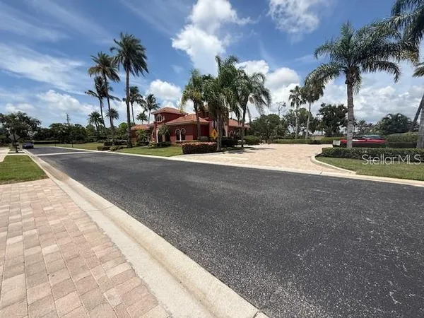 $3,600 | 5162 Cote Du Rhone Way, Sarasota, FL 34238