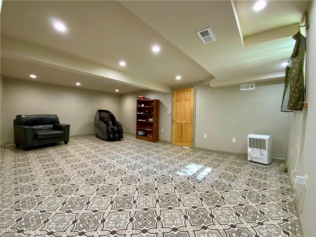 200 Chaplin Drive Coraopolis, PA 15108 - Photo 17 of 25 a view of a hallway with a couch