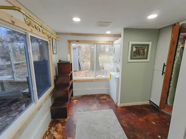 $1,200 | 1125 Molitor Road, Unit B, Aurora, IL 60505