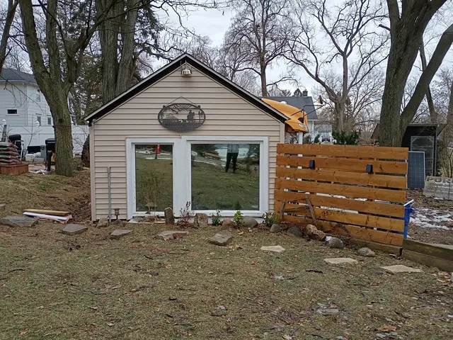 $1,200 | 1125 Molitor Road, Unit B, Aurora, IL 60505