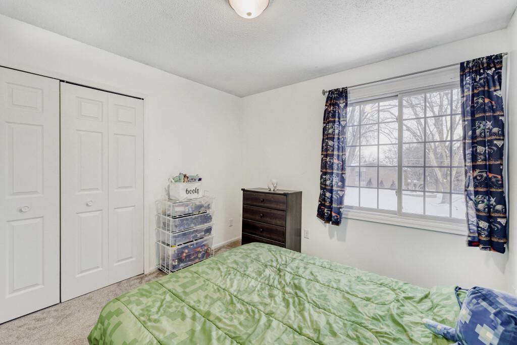 1340 Broadview Avenue Chaska, MN 55318 - Photo 16 of 28