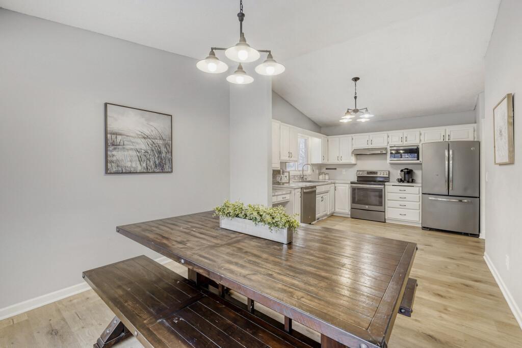 1340 Broadview Avenue Chaska, MN 55318 - Photo 10 of 28