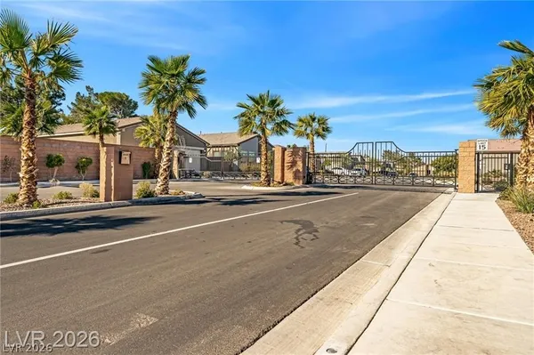 $2,750 | 2706 Song Point Avenue, Las Vegas, NV 89121