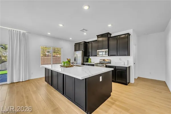 $2,750 | 2706 Song Point Avenue, Las Vegas, NV 89121