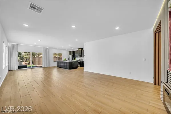 $2,750 | 2706 Song Point Avenue, Las Vegas, NV 89121