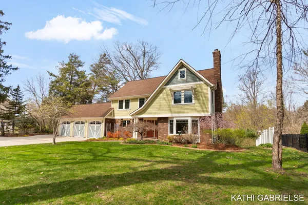 $1,975,000 | 18886 Greenwood Court, Spring Lake, MI 49456