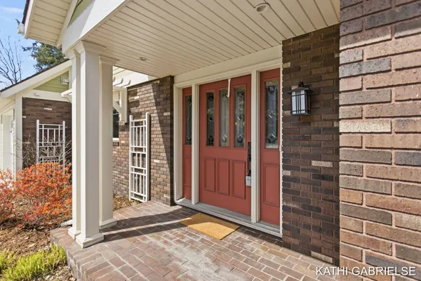$1,975,000 | 18886 Greenwood Court, Spring Lake, MI 49456