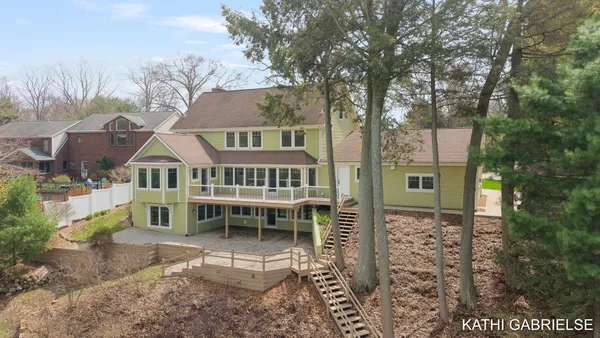 $1,975,000 | 18886 Greenwood Court, Spring Lake, MI 49456