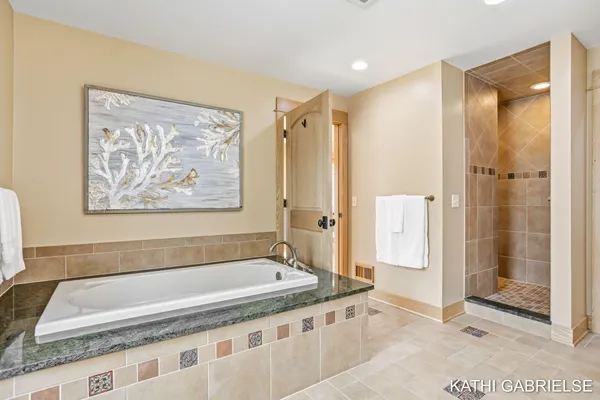 $1,975,000 | 18886 Greenwood Court, Spring Lake, MI 49456